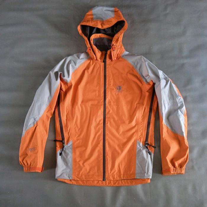 JAKET BLACK YAK GORETEX GORPCORE  WATERPROOF