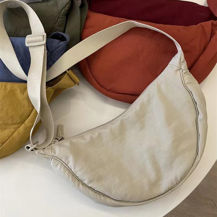 Tas Selempang Korea Nylon Uniqlo Style Slingbag Crossbody HalfMoon Bag