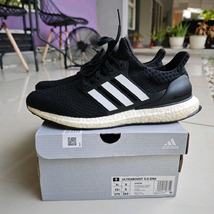 Adidas Ultraboost 5.0 DNA Second Bekas