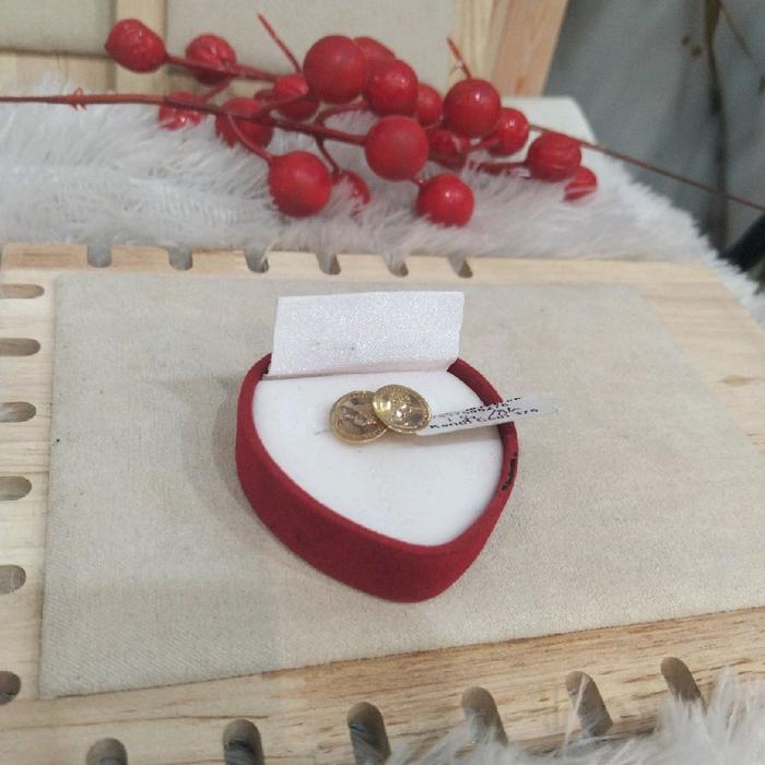 Anting kenot coin 375 dengan gambar medali wanita