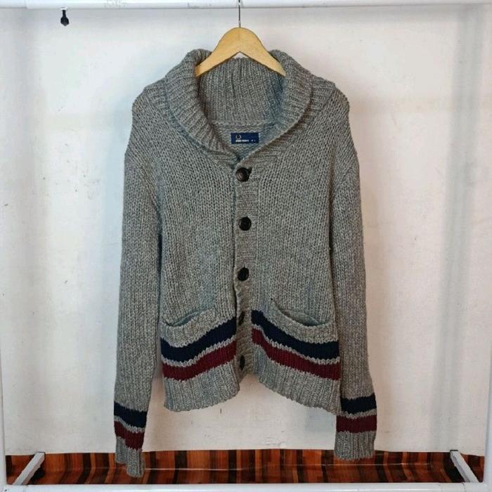 Cardigan Fred Perry nt Thom Browne or Lacoste