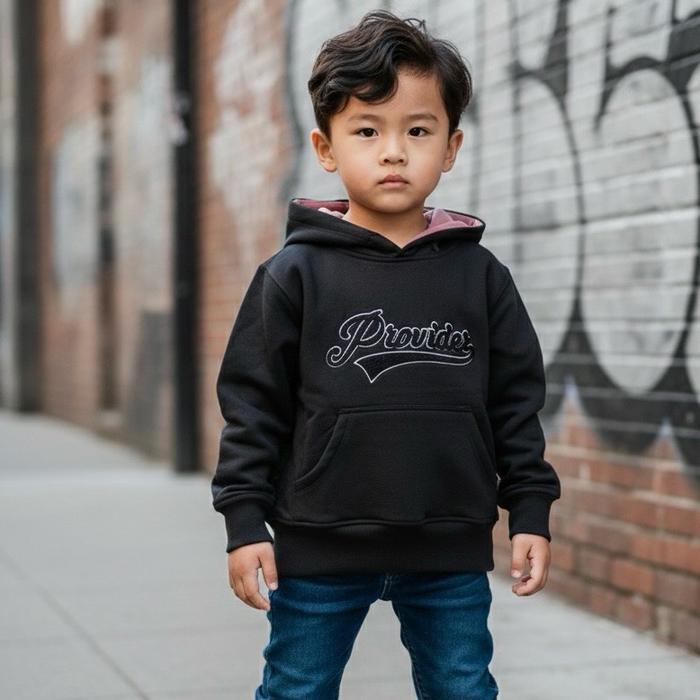 Provider Jaket Anak Laki-laki Hitam dengan Logo Provider di Depan dan Kantong Depan