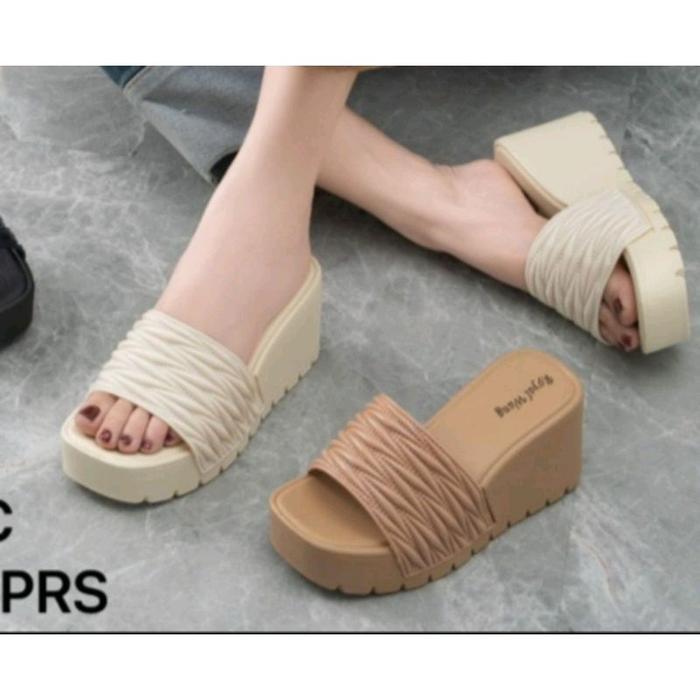 Sandal Karet Jelly Import Wedges Tinggi 9 cm Motif Salur Salur 6688 Alina