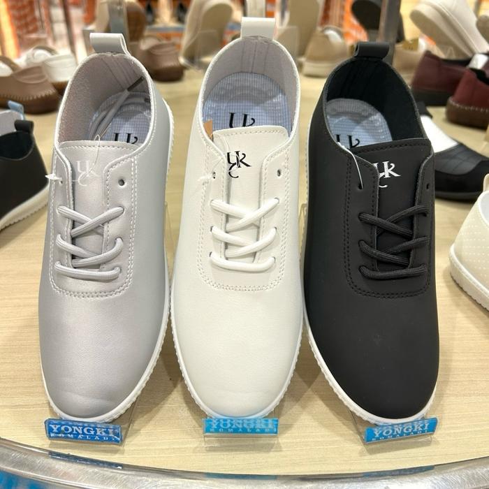 sepatu wanita sneakers YONGKI KOMALADI ori h23