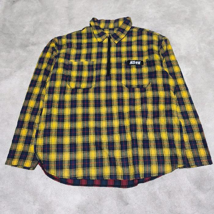 Kemeja flannel nasty kick multi colour bekas
