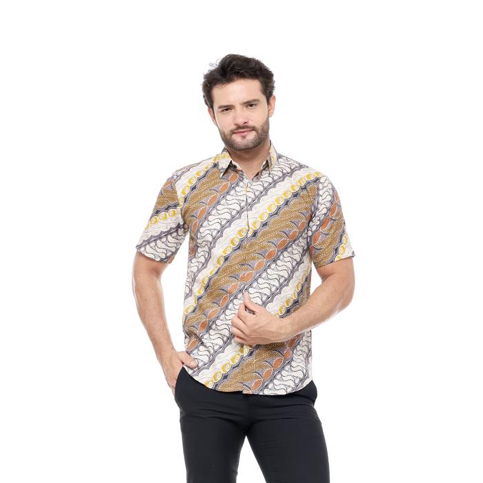 Batik Kemeja Pria Ongbak Ulir Modern Slimfit Lengan Pendek