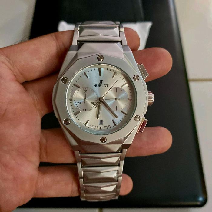 Hublot Jam Tangan Pria Model Chronograph dengan Tali Stainless Steel dan Dial Putih