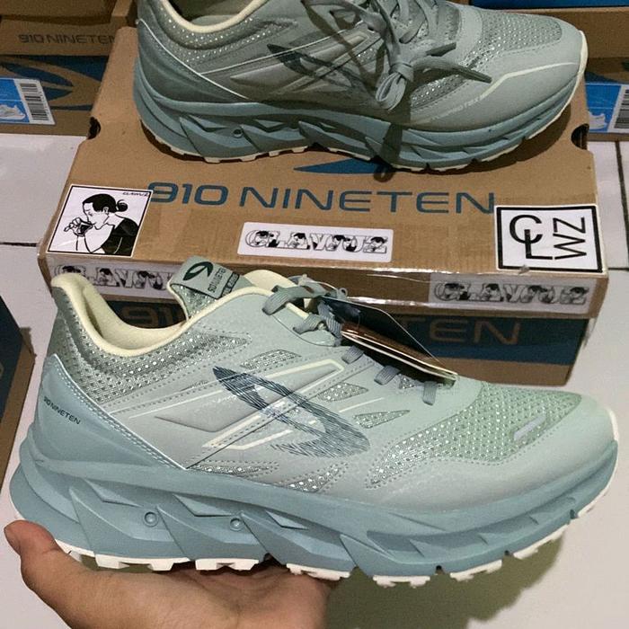 Sepatu 910 Yuza Evo Abu Muda