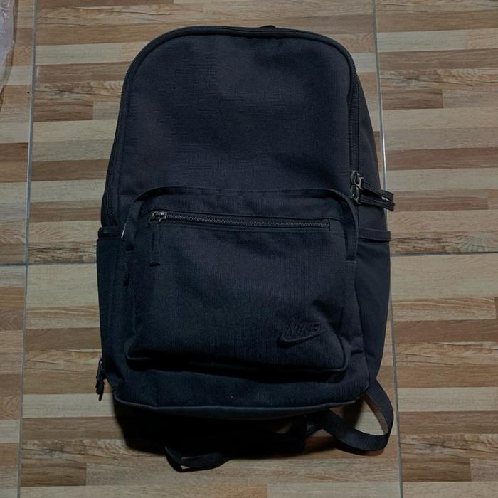 Nike Heritage Eugene Bagpack Black (Ada Slot Laptop)