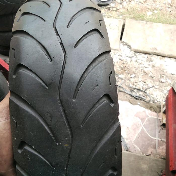 Ban ukuran 110/70 R12 merk Maxxis