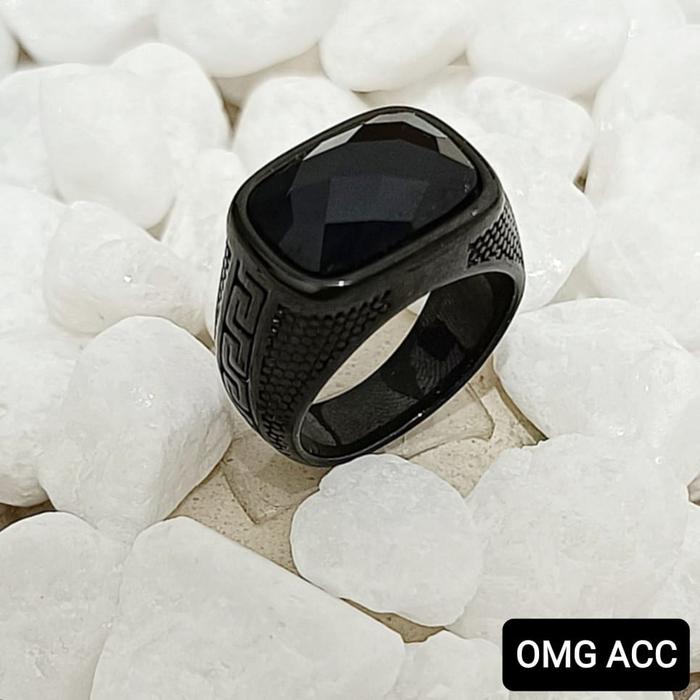 CINCIN TITANIUM BATU ONIK HITAM/MERAH MODEL KOTAK PRIA TERLARIS Elegan Stainless