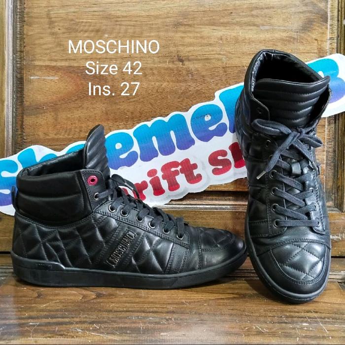 MOSCHINO,  LUXURY ITALIAN BRAND, SIZE 42, INSOLE 27 (SECOND)