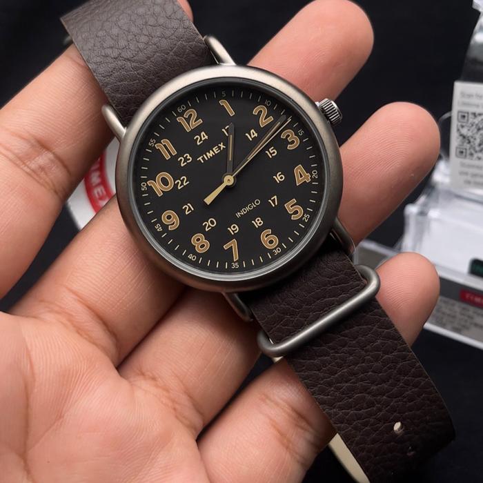 Timex Weekender TW2P85800 Leather Strap