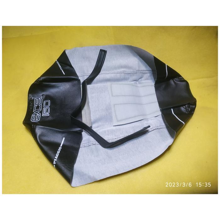 bungkus jok /cover jok vespa excel 150