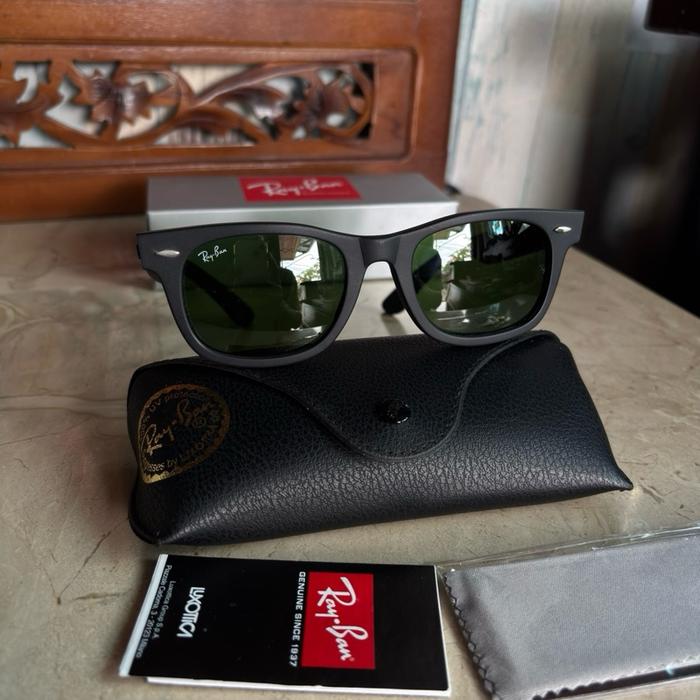 Kacamata Rb Wayfarer square hitam Doff kaca hijau sz 52