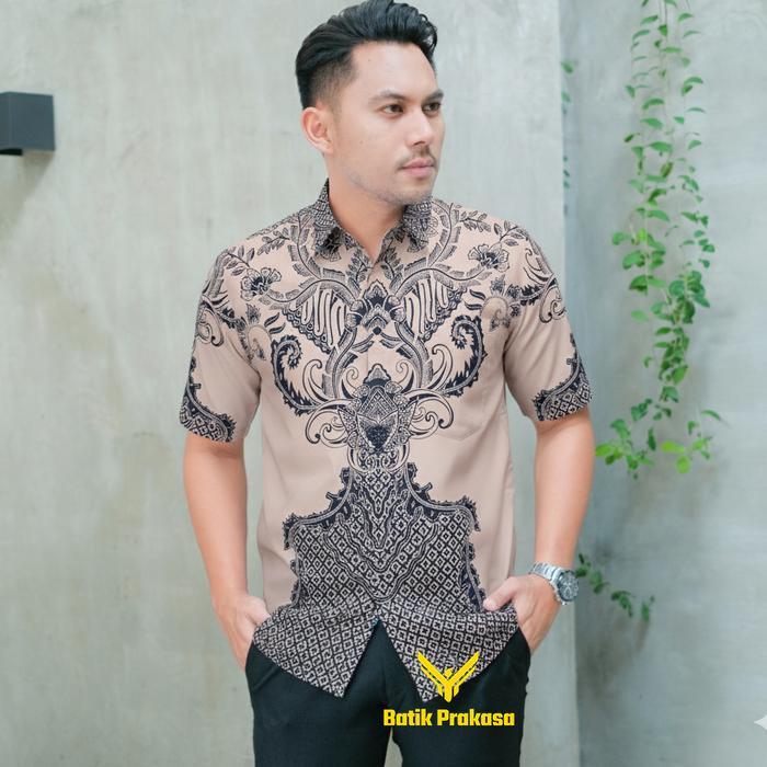 Kemeja Batik Pria Prakasa Motif Bara Slimfit Lengan Pendek Batik Solo Baju Katun Nyaman
