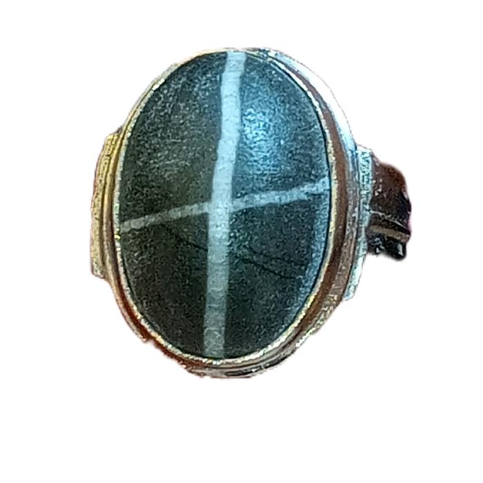 Cincin Fosil Kelor Tapak Jalak dengan Desain Unik dan Elegan