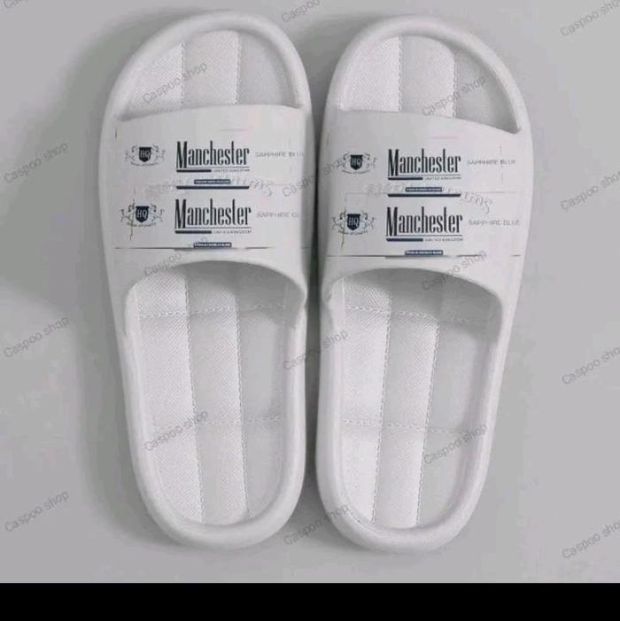 Manchester Mu Putih Sandal Slop Motif MU Putih Mantap untuk Keseharian Anda Ready Stok Bisa COD Send