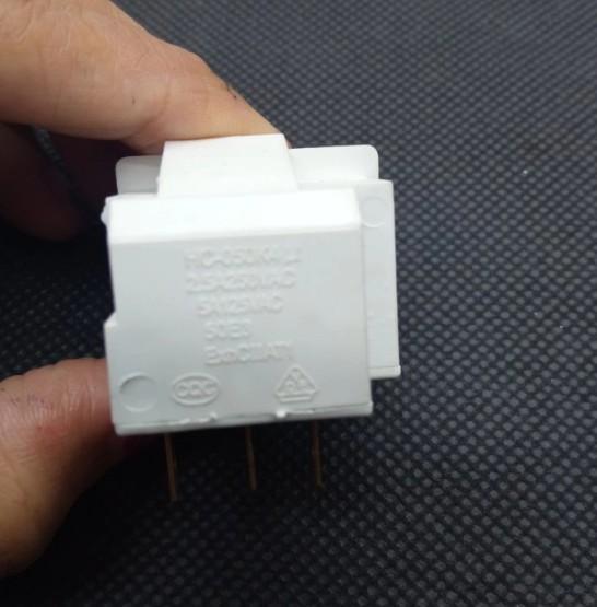 AM ~ Saklar Lampu Pintu Kulkas, Switch pintu lampu kulkas 3 pin RTK-017