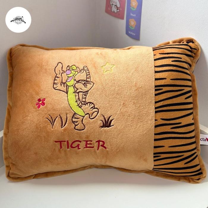 Bantal Kotak Karakter Hewan Tiger Giraffe Leopard Cow Hello Kitty Doraemon | Harimau Jerapah Sapi - 