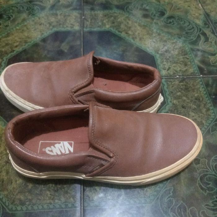 Vans Sepatu Original Classic Kulit Brown Slip-On Comfortable & Stylish