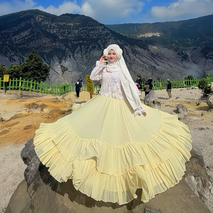 SATU SET OUTER DAN ROK RUFFLE ( blm pasmina )