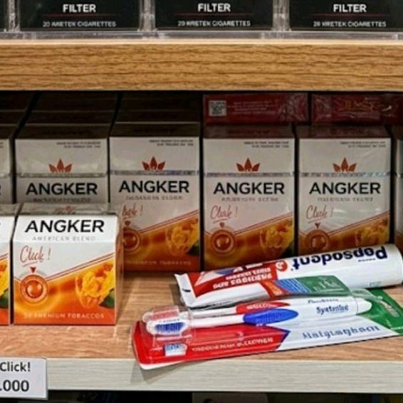 Ess Bold Mangga Kalung Rantai dan Liontin Anermerah Stainlis Tanpa Spesifikasi Tambahan