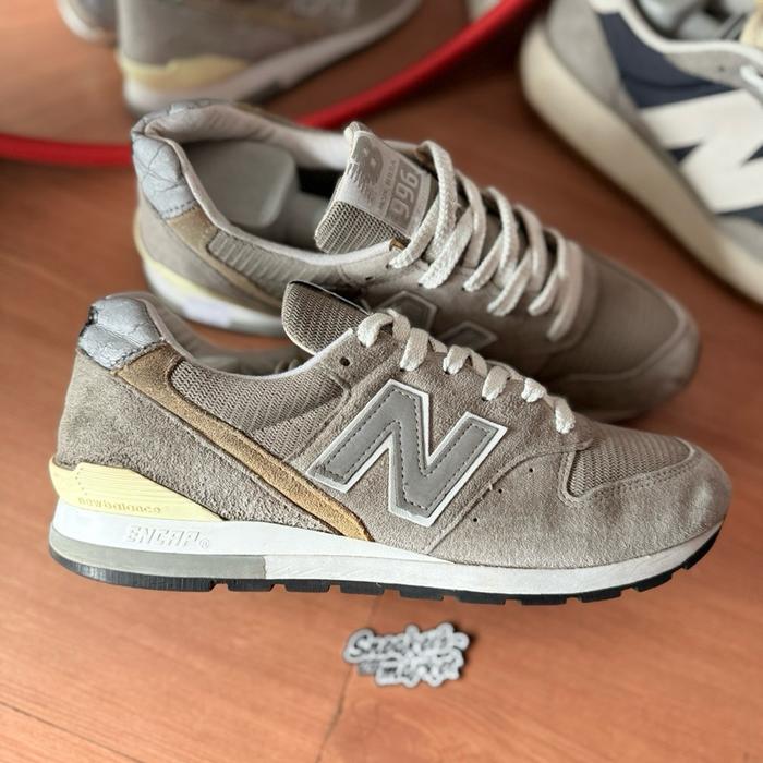 New Balance 996 Made in USA Grey CASUAL Original Murah - Sneakers second market