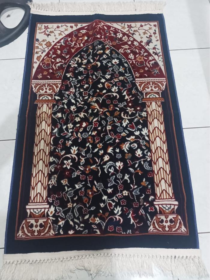 Sajadah Turki Embos Premium Mewah Bulu Karpet Lebar Tebal Tebel Empuk Lembut Nyaman Dewasa Unik Terb