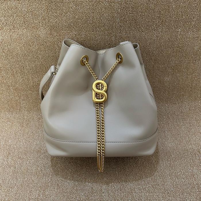 PL VVGC myra bag buttonscarves
