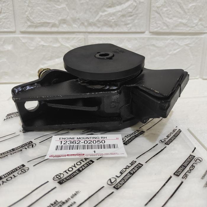 ENGINE MOUNTING SOLUNA KANAN DUDUKAN MESIN SOLUNA KANAN KI1