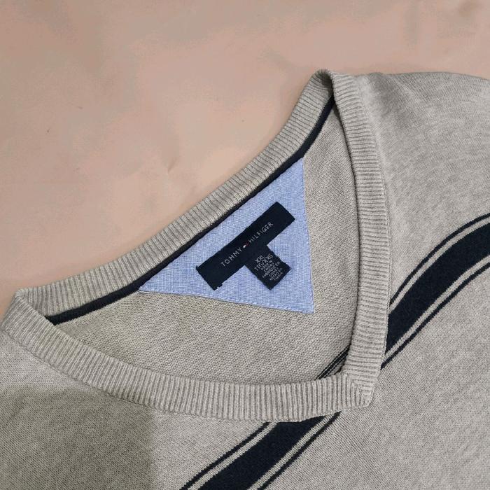sweater pria brand Tommy Hilfiger