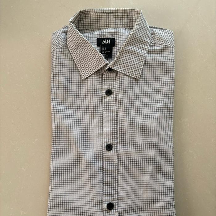 Kemeja lengan panjang easy iron H&M pria second 100% original kotak putih - M