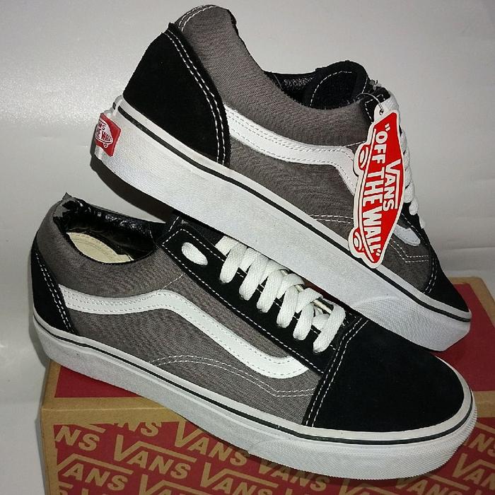 Sepatu Vans Old Skool Classic White Putih Black Hitam Pewter Original size 40.5 26 BNIB Ori Legit sn
