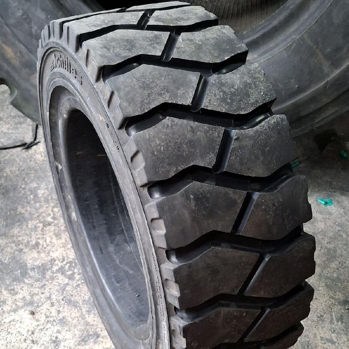 ban forklift 8.15-15 solid bekas