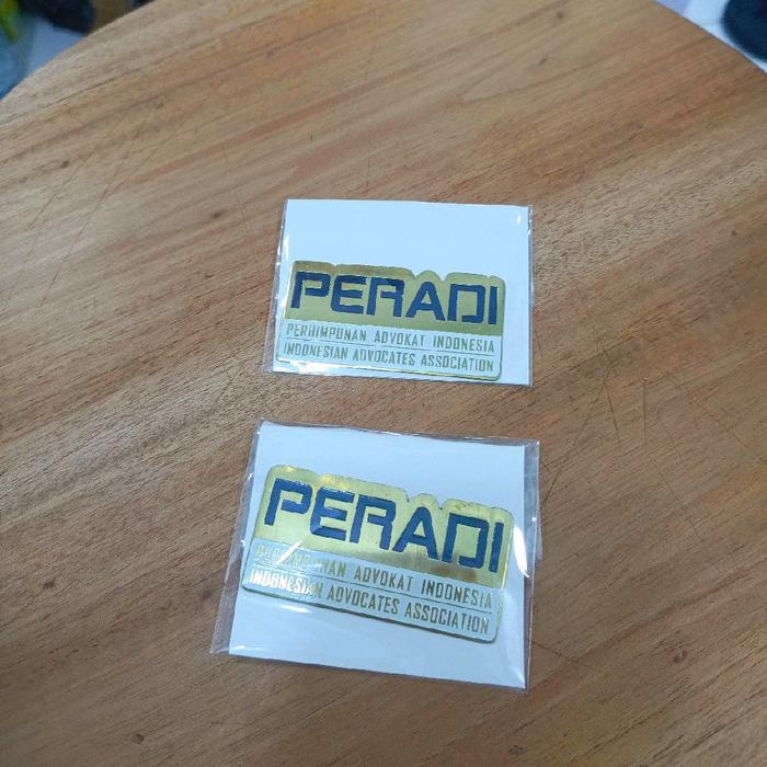 Pin PERADI kotak kuningan magnet