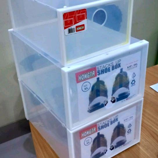 KOTAK SEPATU ACRYLIC UKURAN M & XL/STACKS UP SHOES BOX HONGTA /BOX SEPATU