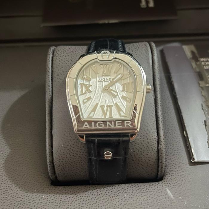 preloved jam aigner black silver