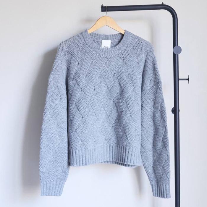 Allude oversize cable knit sweater in grey