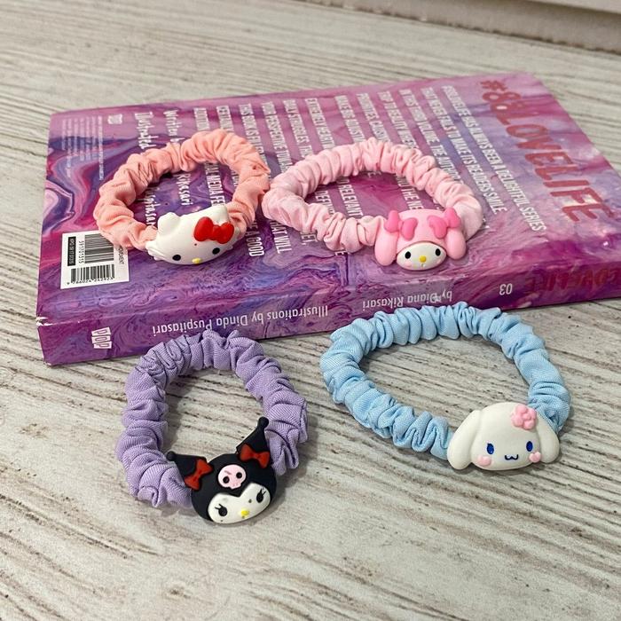 IKAT RAMBUT GELANG SCRUNCHIE SANRIO cinnamoroll Kuromi Hello Kitty Kuromi Pink Ungu Biru Kunciran An