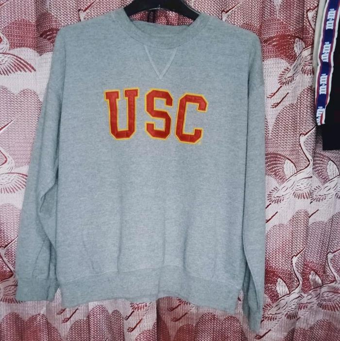 USC Sweater Abu-abu dengan Logo Merah untuk Pria dan Wanita Crewneck