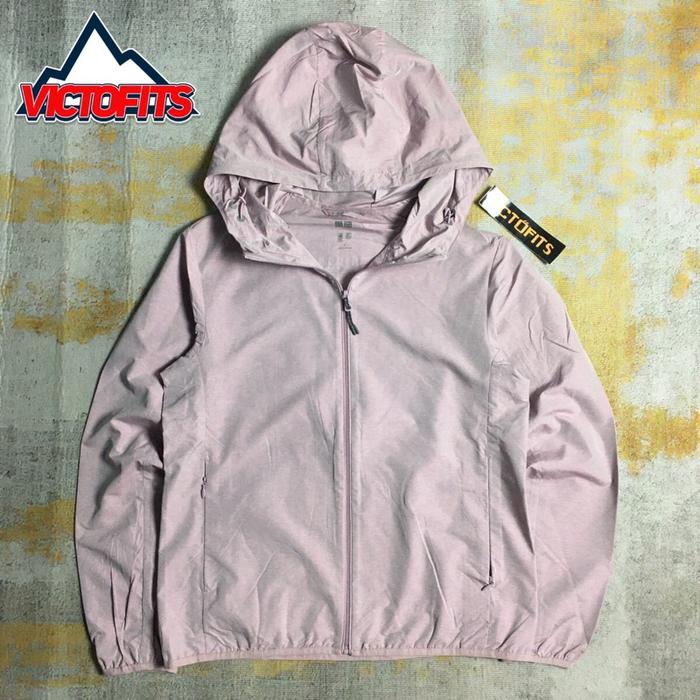 Jaket Windbreaker Uniqlo LightWeight