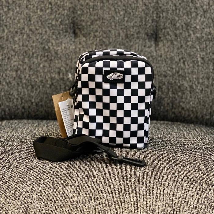 Slingbag / Shoulder Bag Vans Go Getter Cross Body Checkerboard Black White | Ready Stock