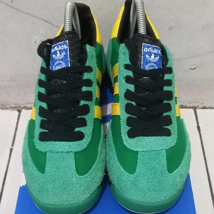 ADIDAS Sepatu Sneakers Casual Pria SL 72 Hijau dengan Desain Klasik dan Nyaman untuk Aktivitas Sehar