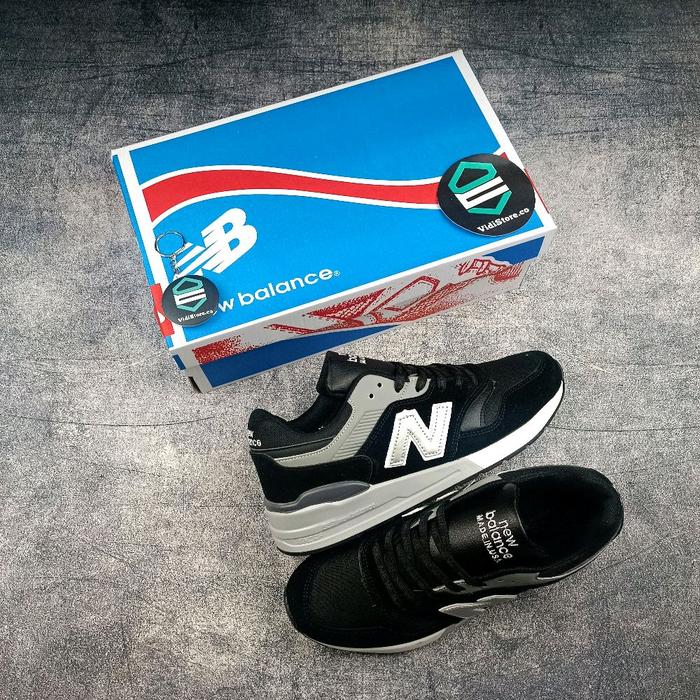 Sepatu Sneakers Olahraga Traning Casual Pria New Balance 997s Black White