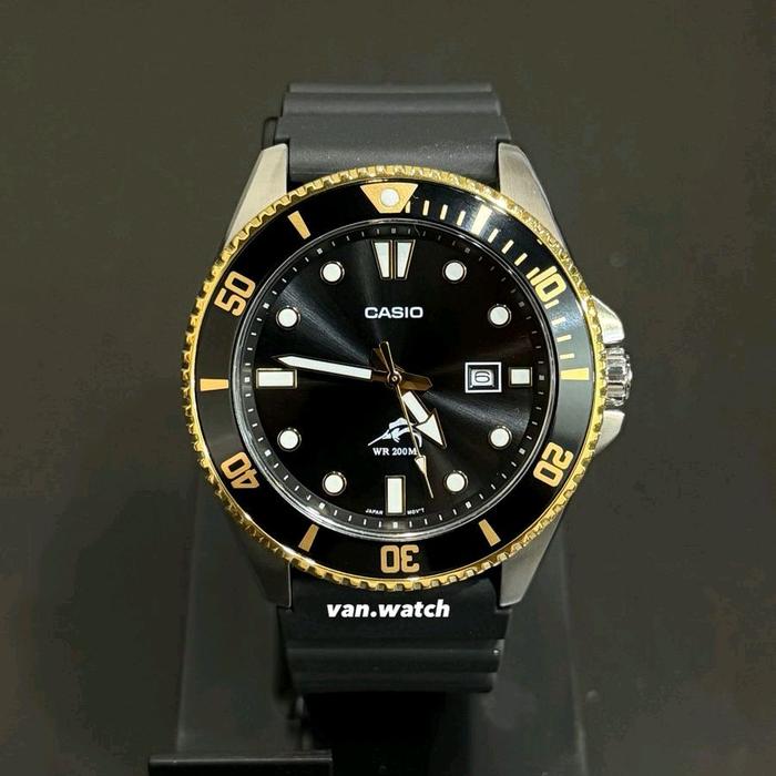 Casio Diver Marlin Duro MDV-106G-1A / MDV 106
