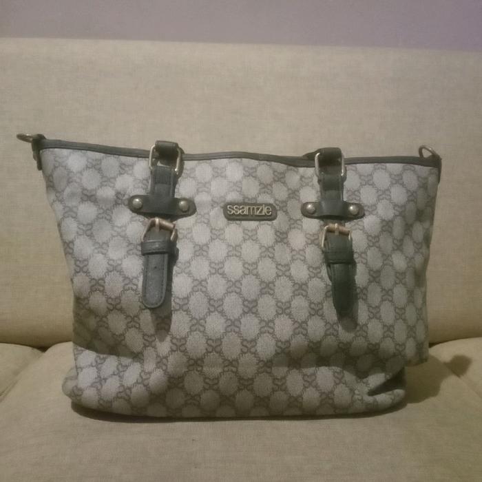 Ssamzie shoulder bag hitam