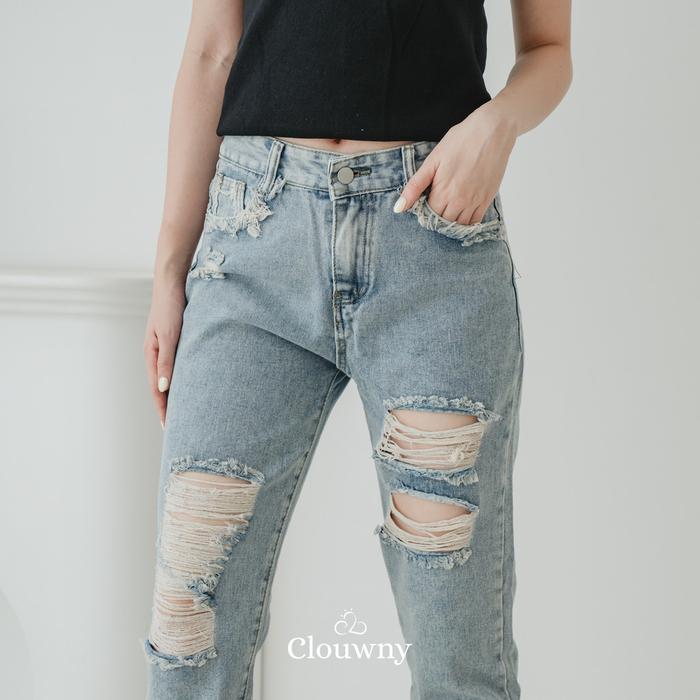 Clouwny Warner Ripped Jeans Bawahan Jeans Wanita
