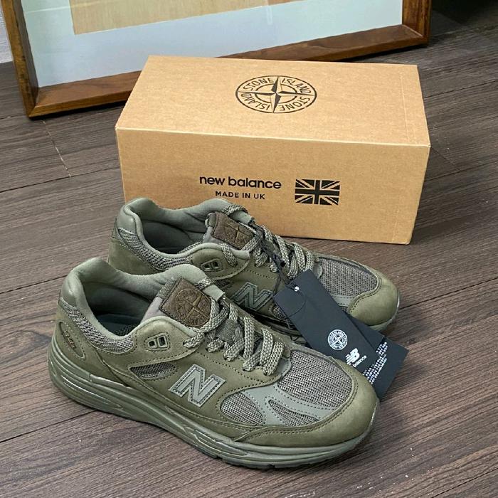 Ready New Balance 991v2 x Stone Island Ghost Pack Made in England Original Olive Green