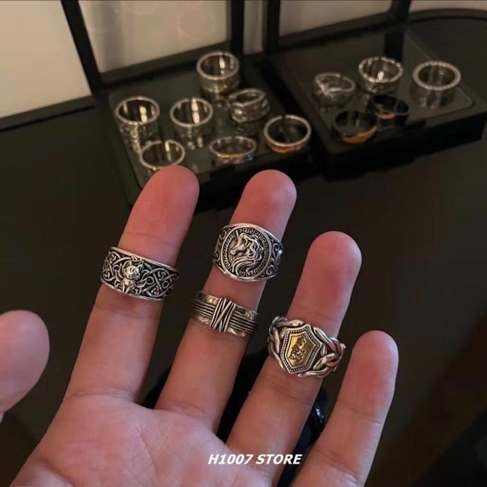 cincin bermotif tengkorak pria keren
